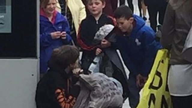 Lovely Liverpool Kids Give Away Money To Homeless 