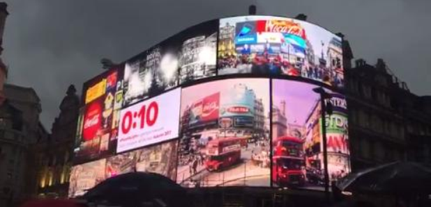 Piccadilly Circus lights out