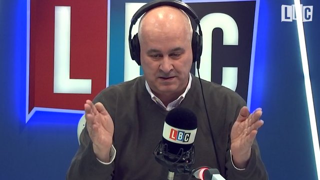 Iain Dale hands Out