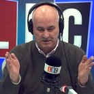 Iain Dale hands Out